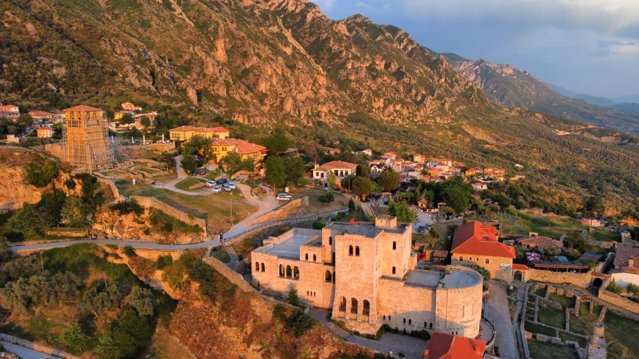 Rooms Merlika -Inside The Castle- Krujë Exterior foto